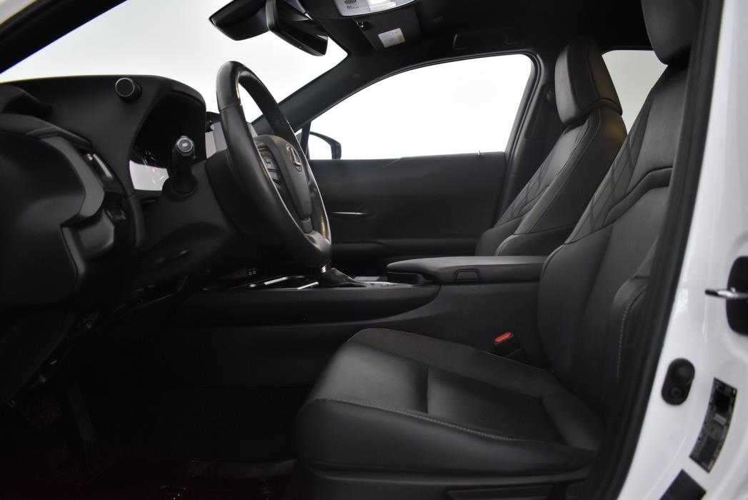 LEXUS UX 2022