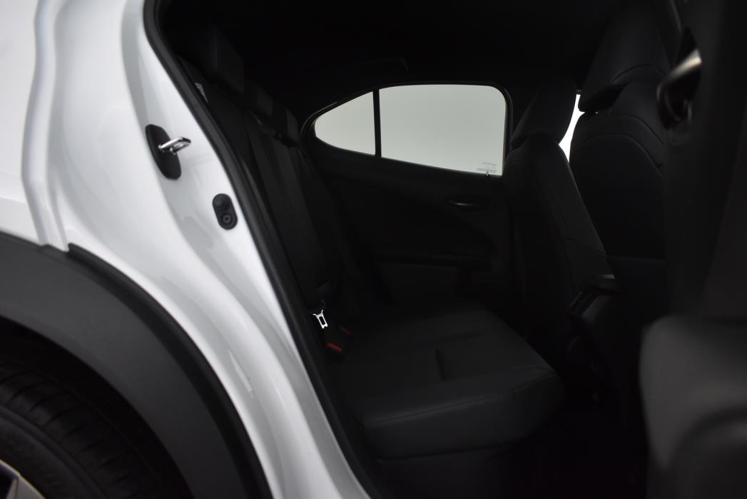 LEXUS UX 2022