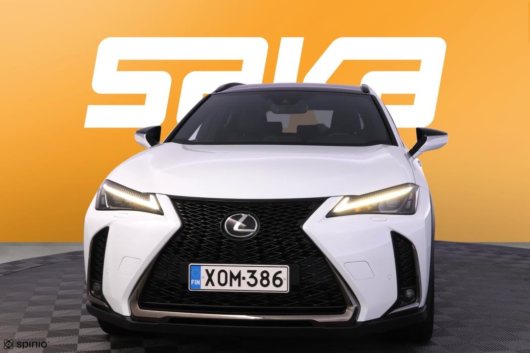 LEXUS UX 2022