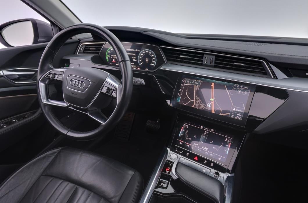 AUDI e-tron 2020