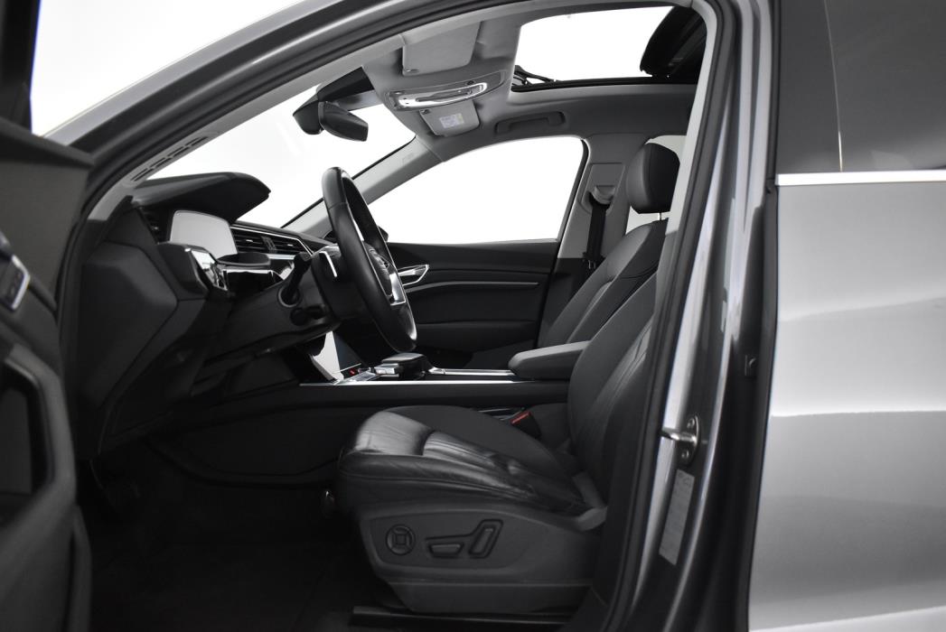 AUDI e-tron 2020