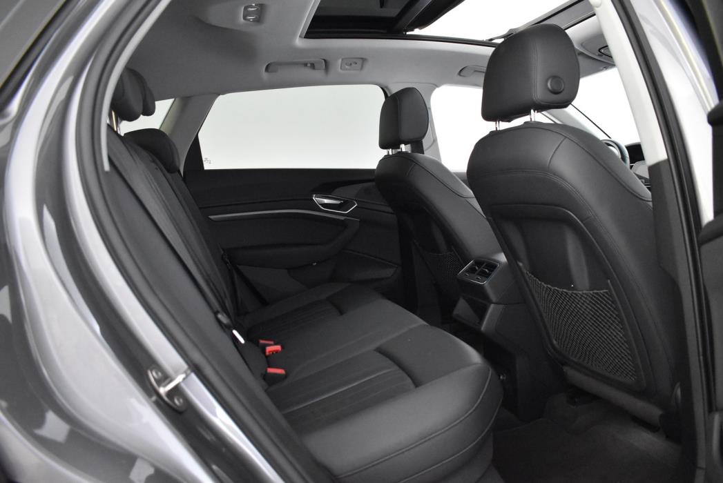 AUDI e-tron 2020