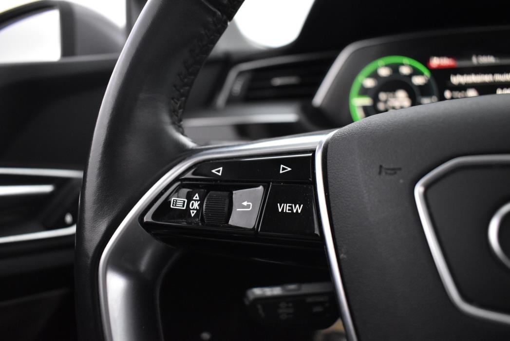 AUDI e-tron 2020