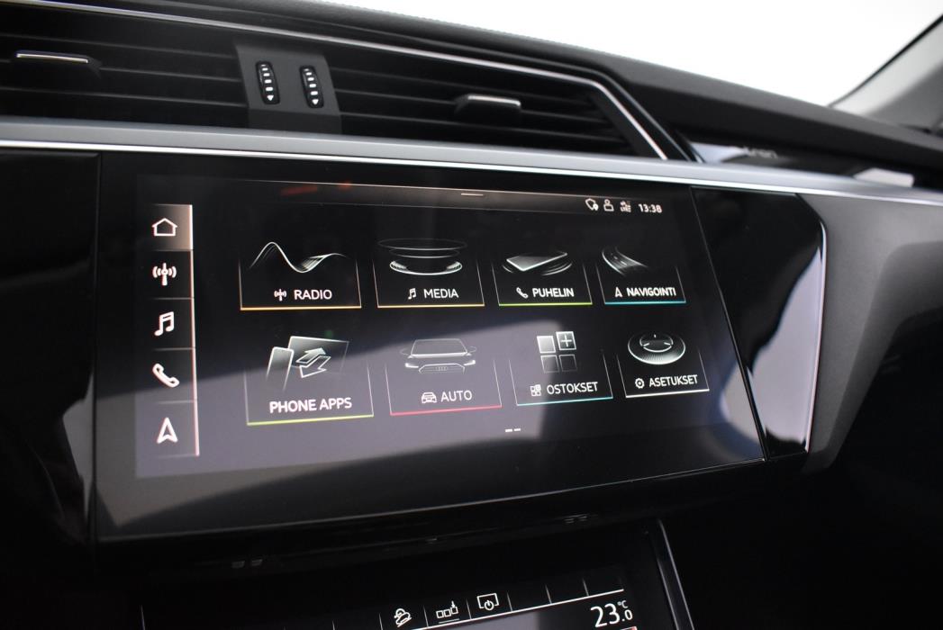 AUDI e-tron 2020