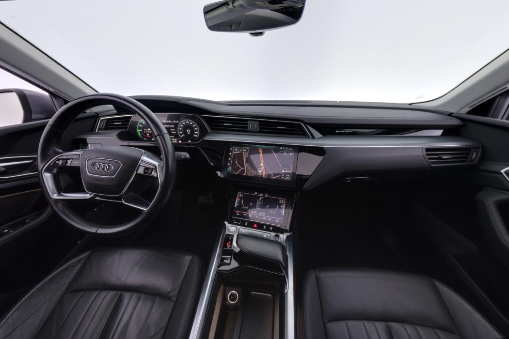 AUDI e-tron 2020