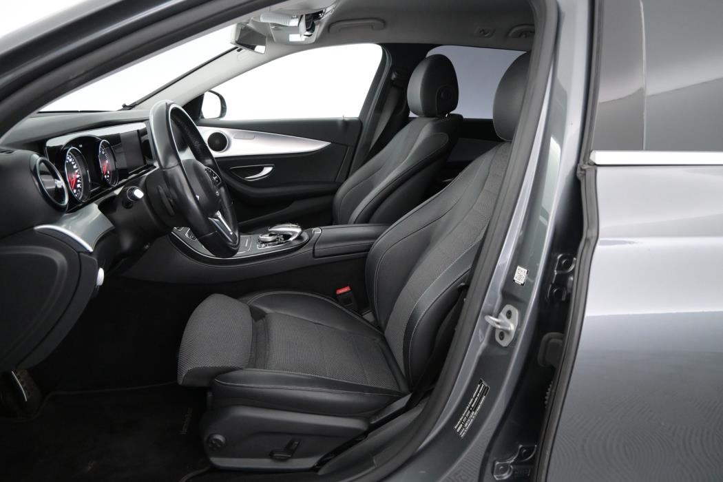 MERCEDES-BENZ E 2019