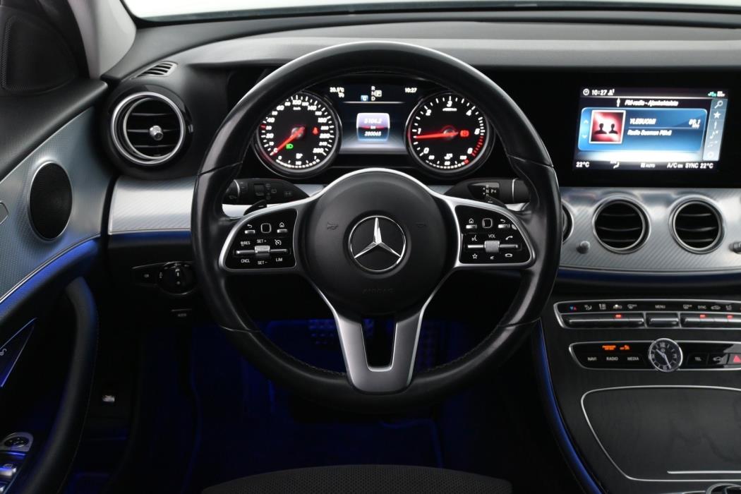 MERCEDES-BENZ E 2019