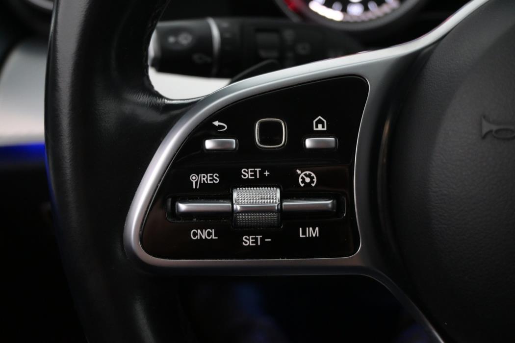 MERCEDES-BENZ E 2019