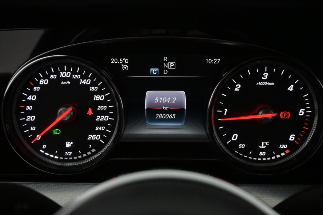 MERCEDES-BENZ E 2019