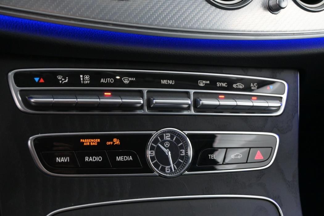 MERCEDES-BENZ E 2019