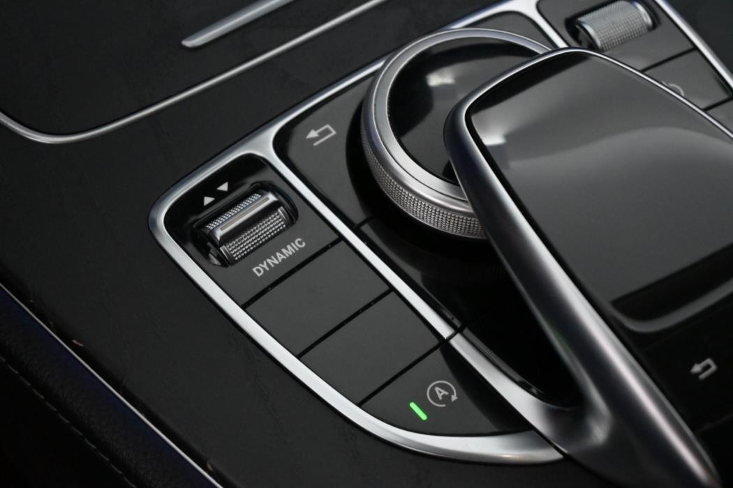 MERCEDES-BENZ E 2019