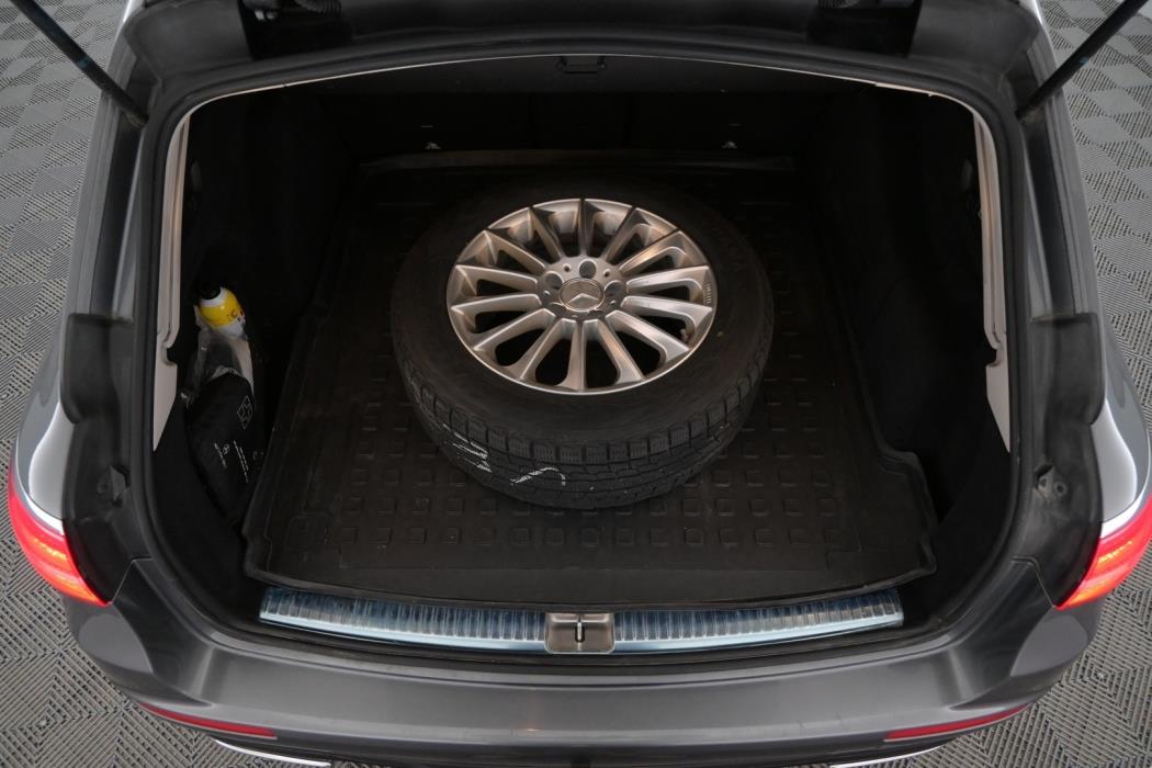 MERCEDES-BENZ E 2019