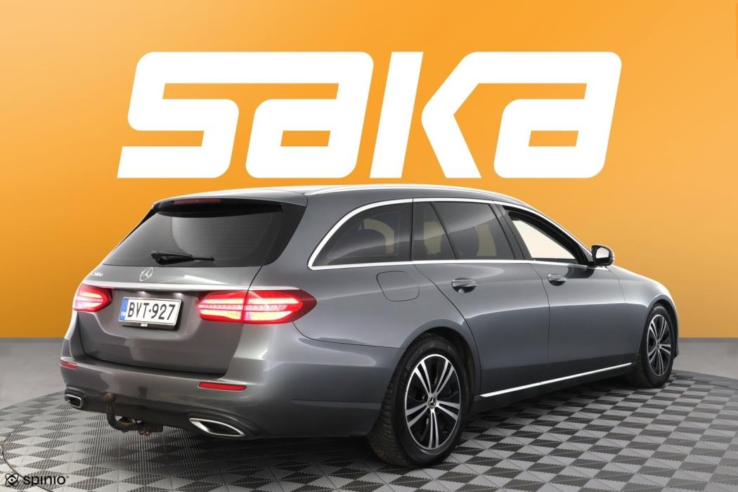 MERCEDES-BENZ E 2019