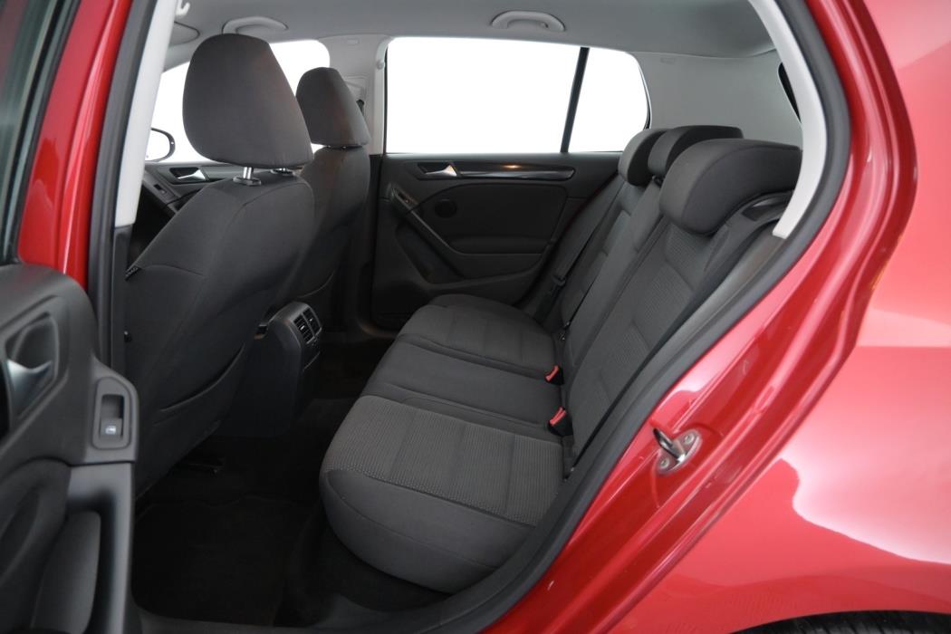 VOLKSWAGEN Golf 2009