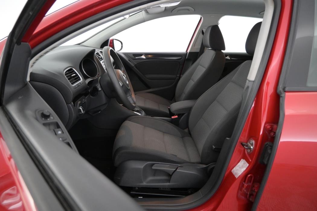 VOLKSWAGEN Golf 2009