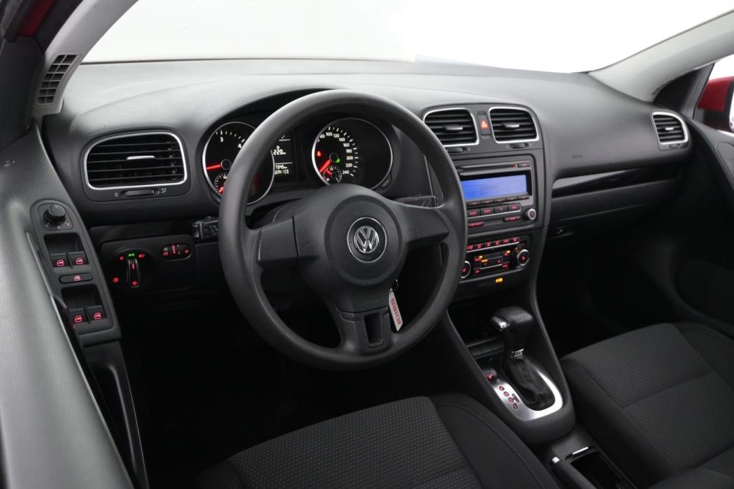 VOLKSWAGEN Golf 2009