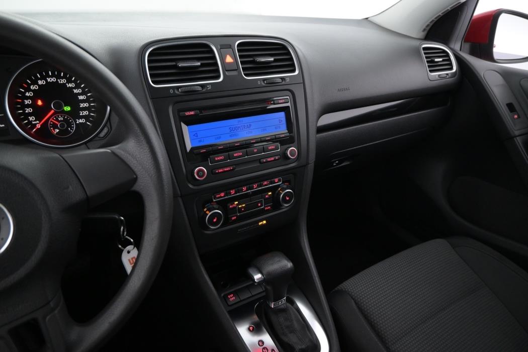 VOLKSWAGEN Golf 2009