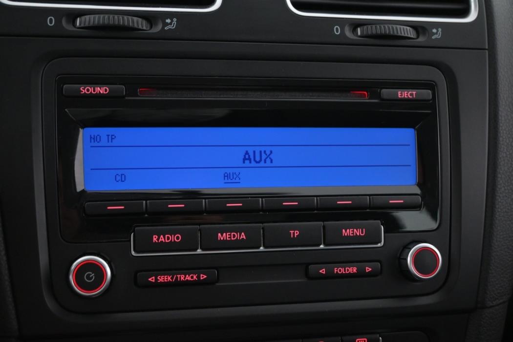 VOLKSWAGEN Golf 2009