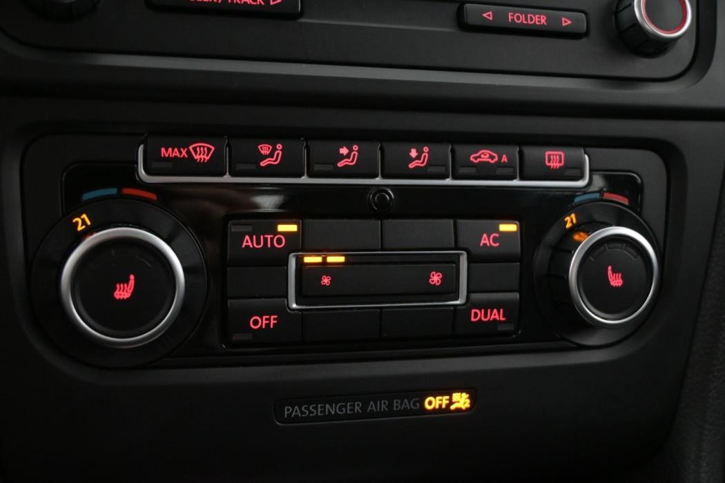 VOLKSWAGEN Golf 2009