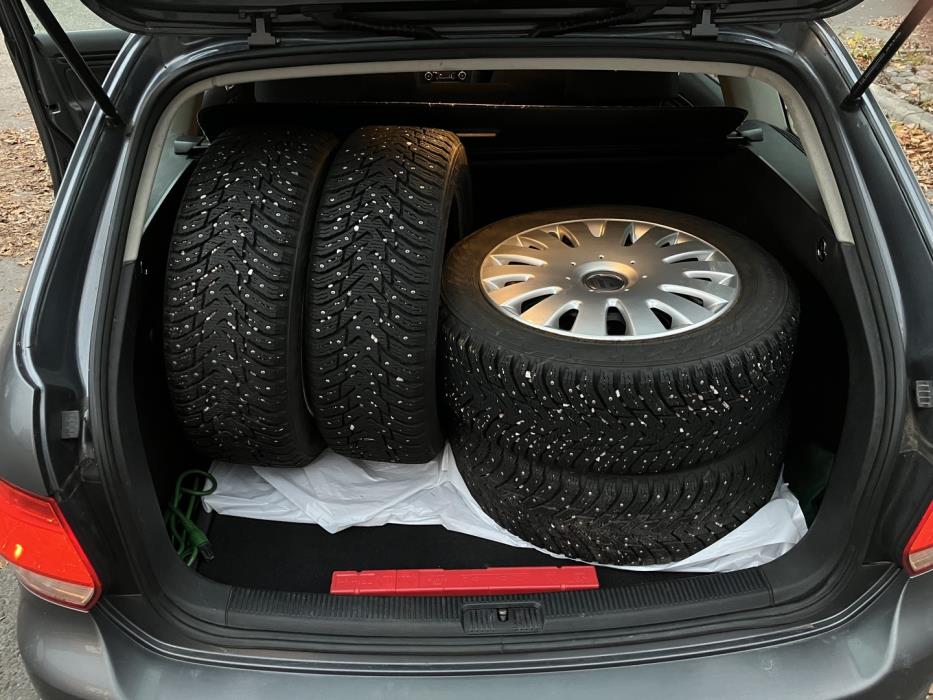 VOLKSWAGEN Golf 2013