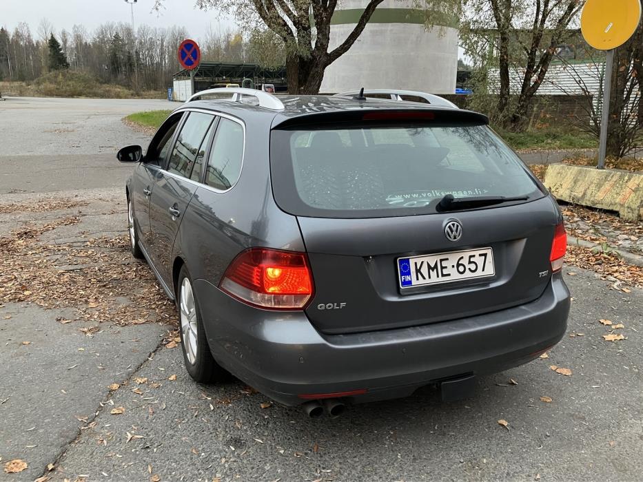 VOLKSWAGEN Golf 2013