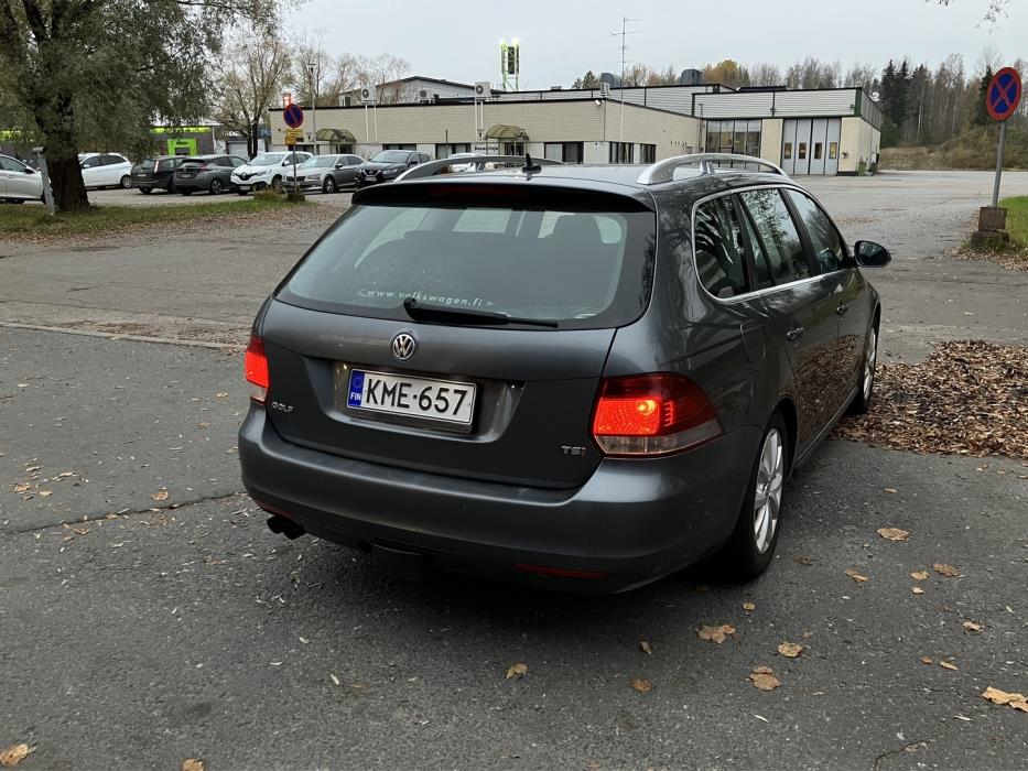 VOLKSWAGEN Golf 2013