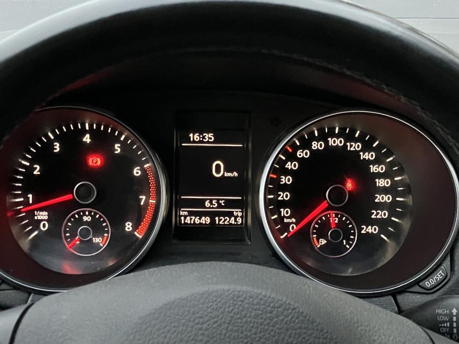 VOLKSWAGEN Golf 2013