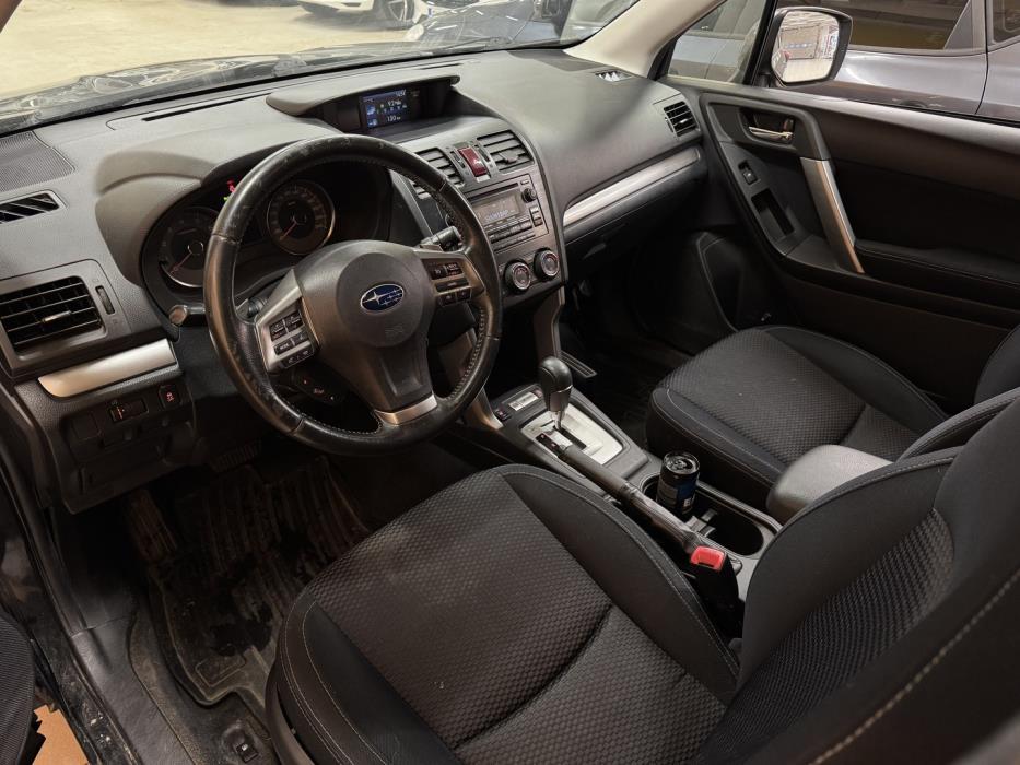 SUBARU Forester 2014