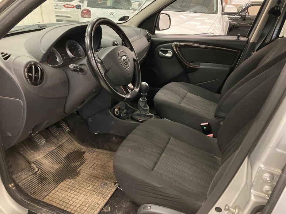 DACIA Duster 2011