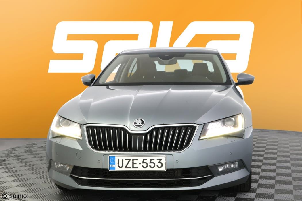 SKODA Superb 2016