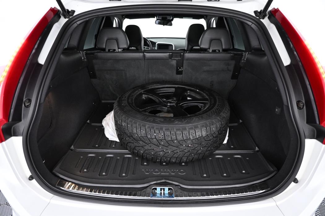 VOLVO XC60 2016