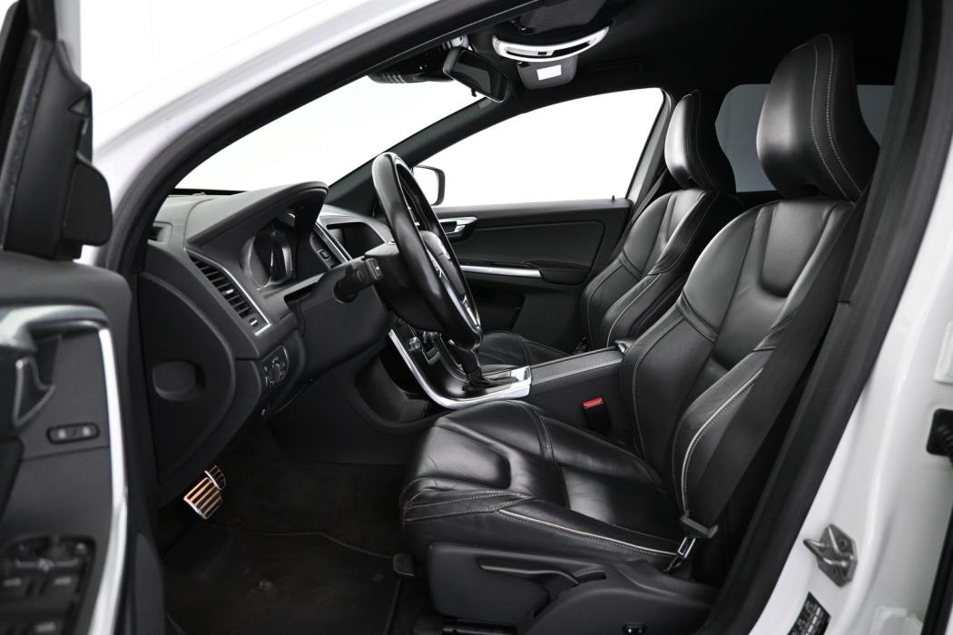 VOLVO XC60 2016