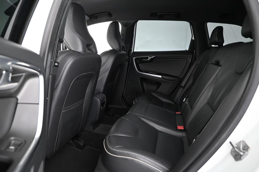 VOLVO XC60 2016