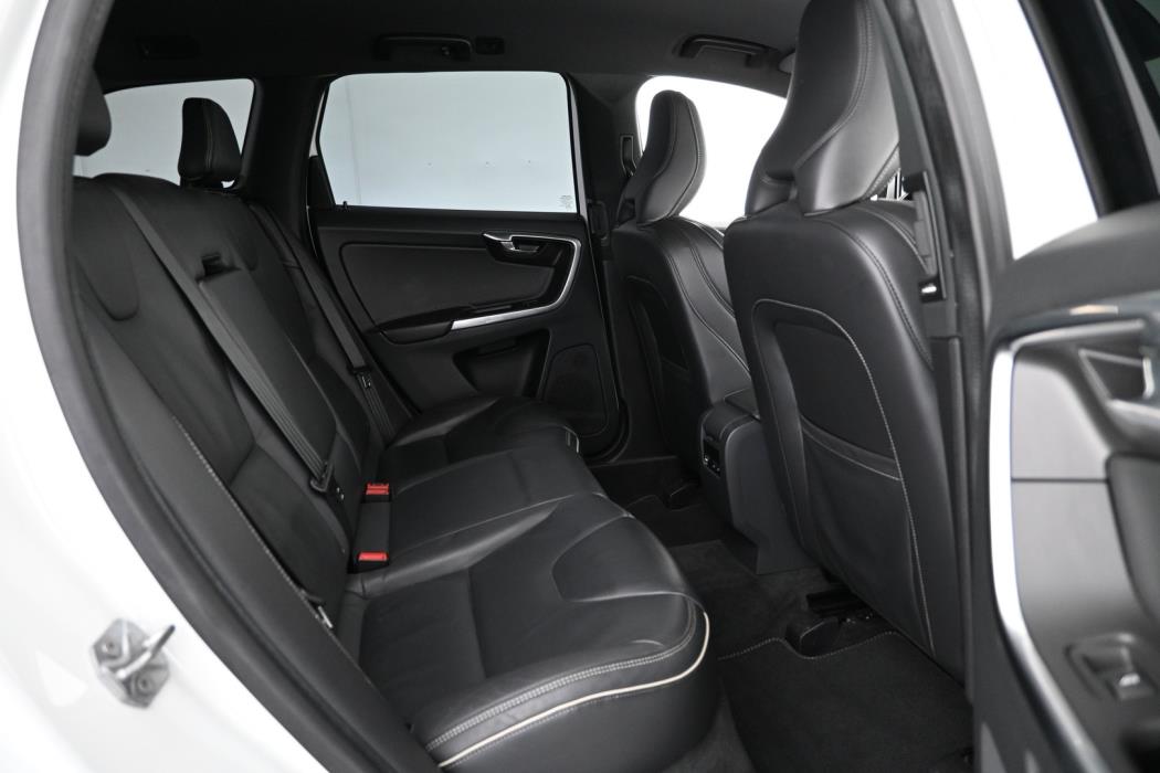 VOLVO XC60 2016
