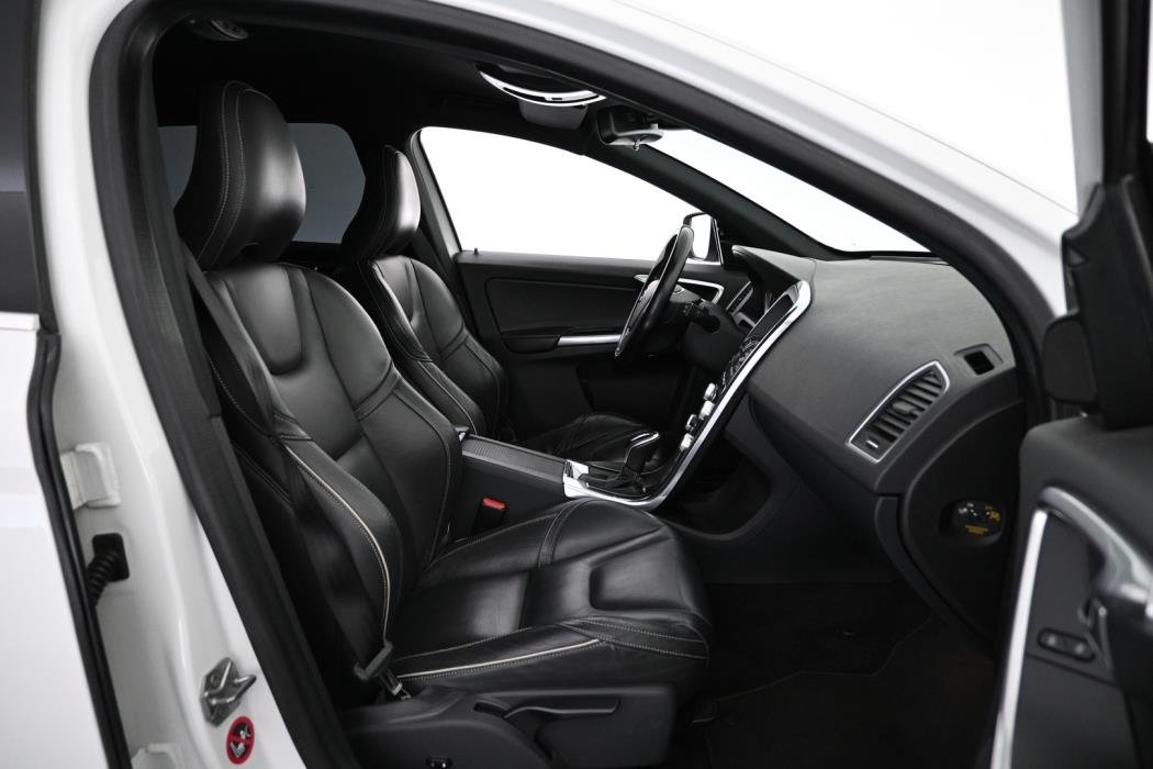 VOLVO XC60 2016