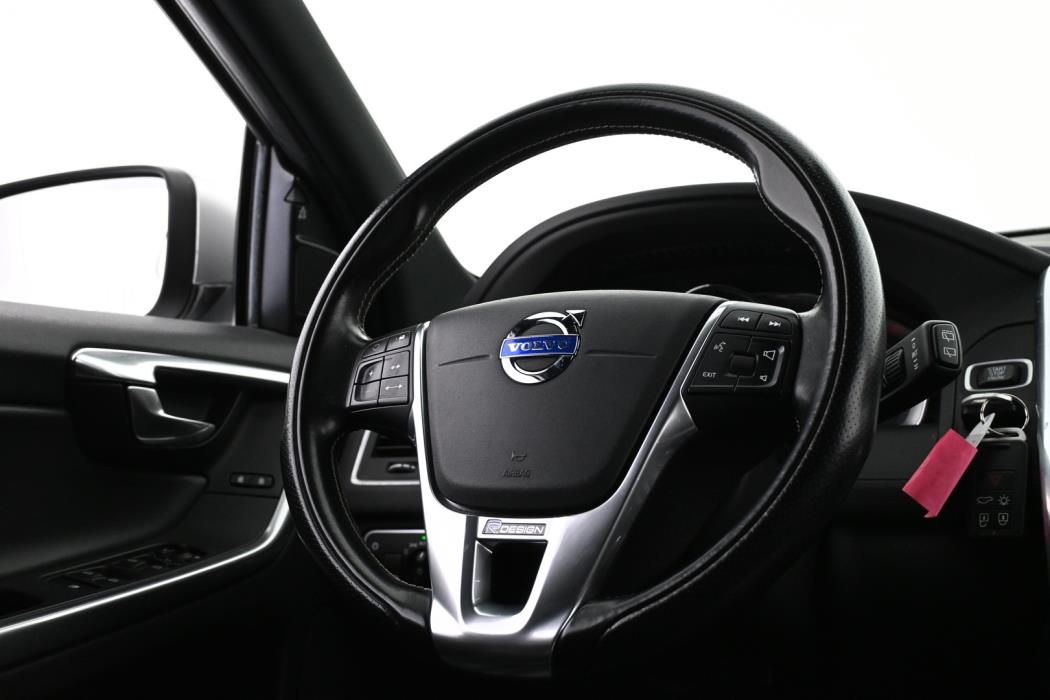 VOLVO XC60 2016