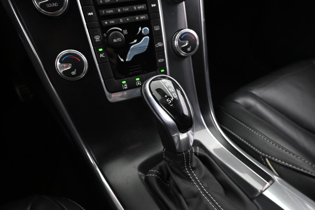 VOLVO XC60 2016