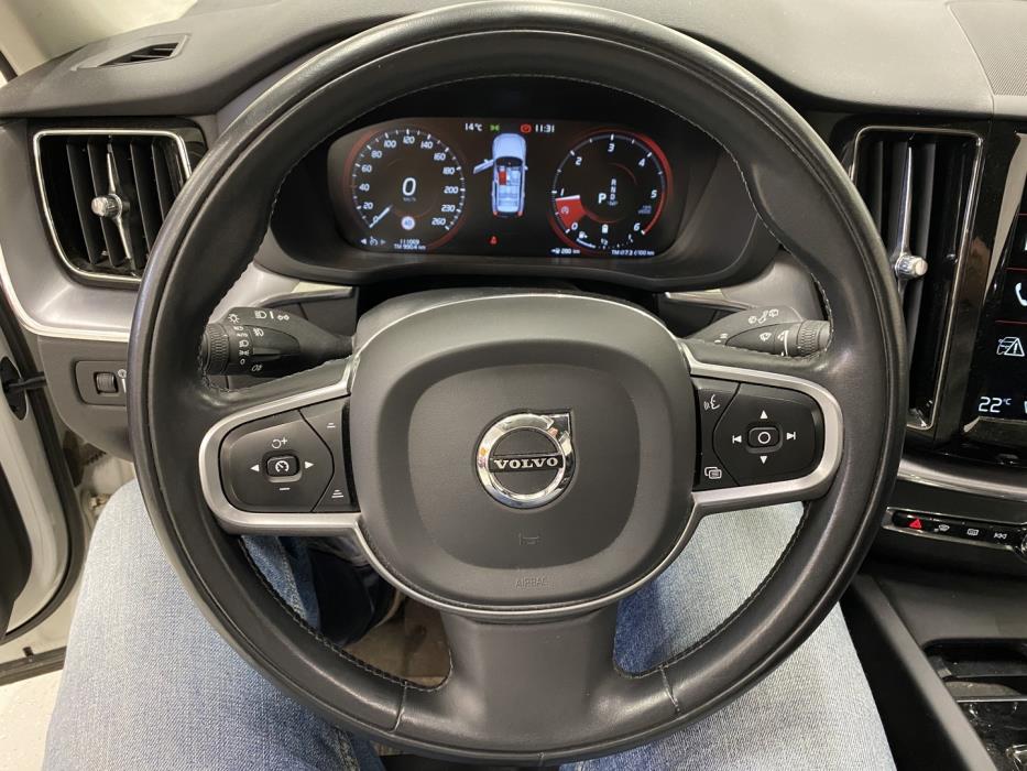 VOLVO XC60 2020