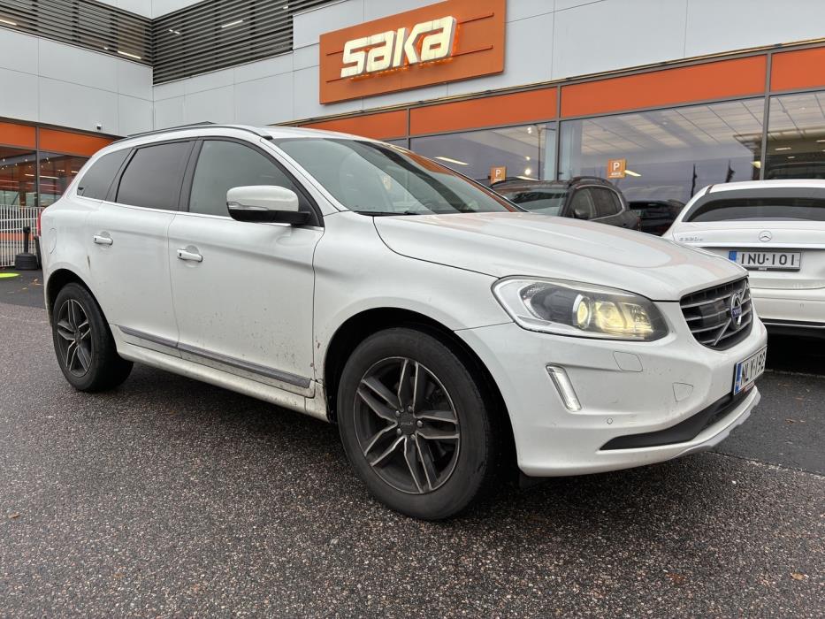 VOLVO XC60 2017