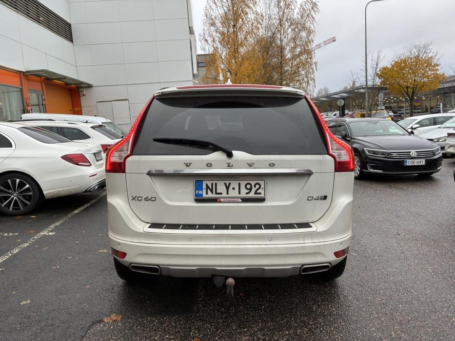 VOLVO XC60 2017