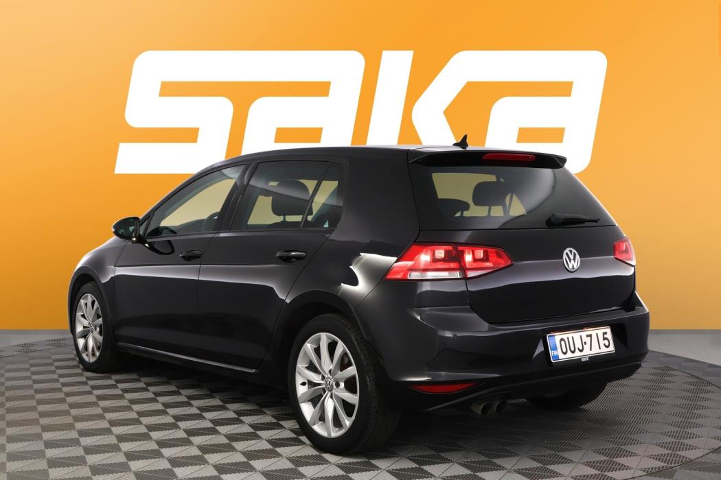 VOLKSWAGEN Golf 2014