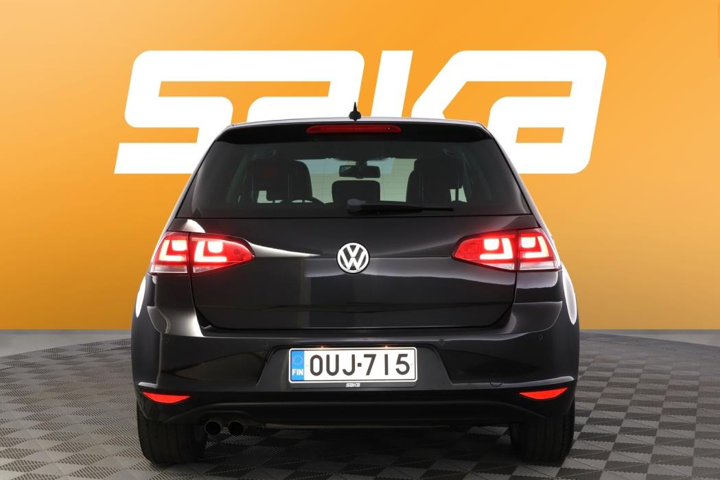 VOLKSWAGEN Golf 2014