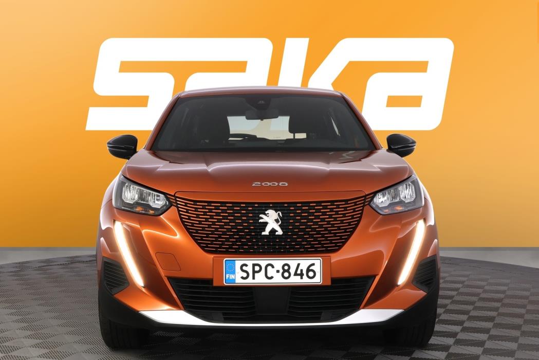 PEUGEOT e-2008 2023