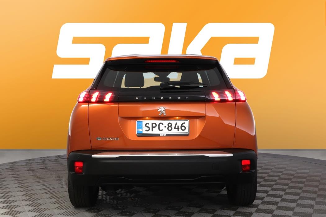 PEUGEOT e-2008 2023
