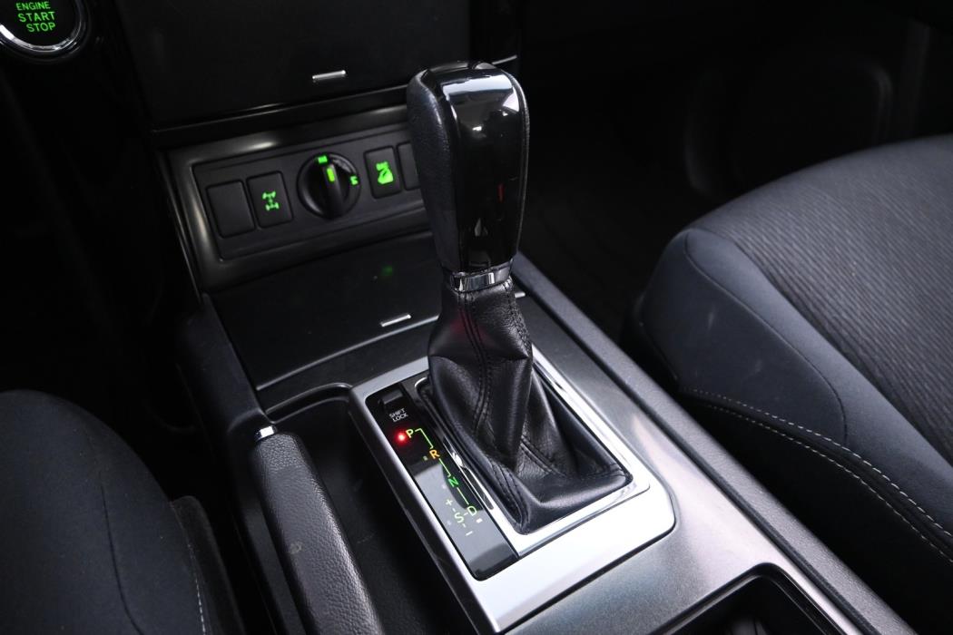 TOYOTA Land Cruiser 2016