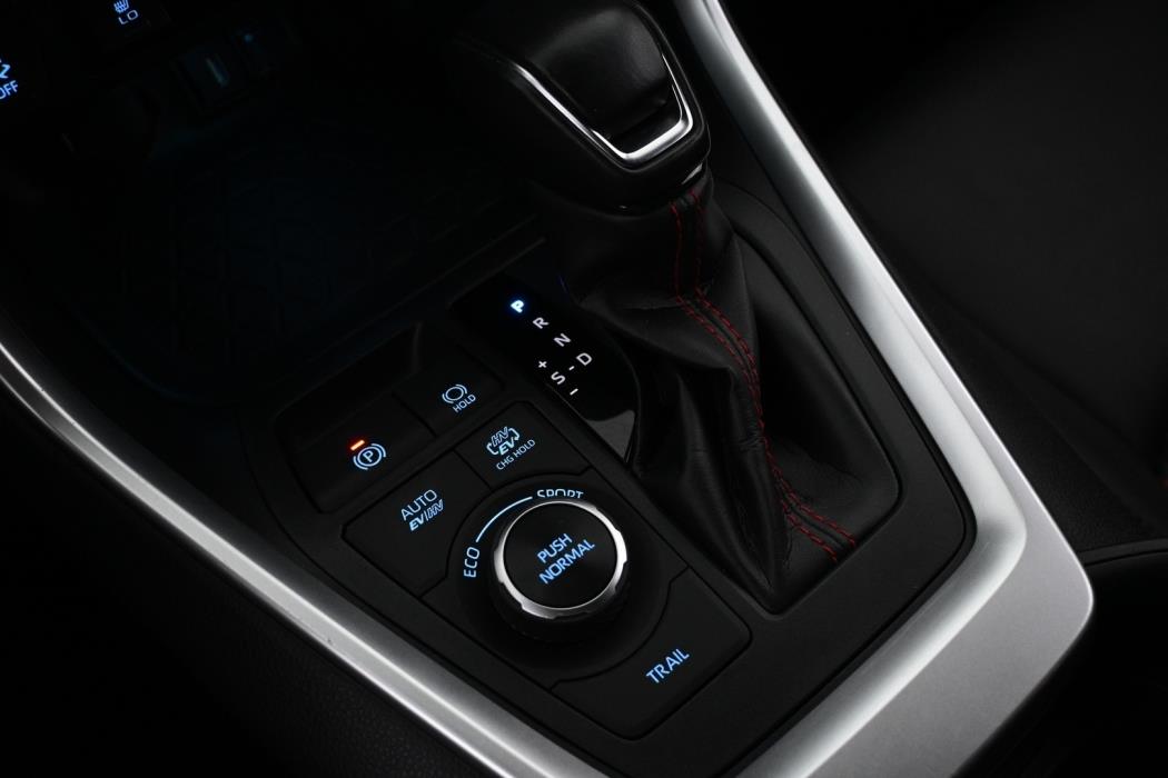 TOYOTA RAV4 Plug-in 2021