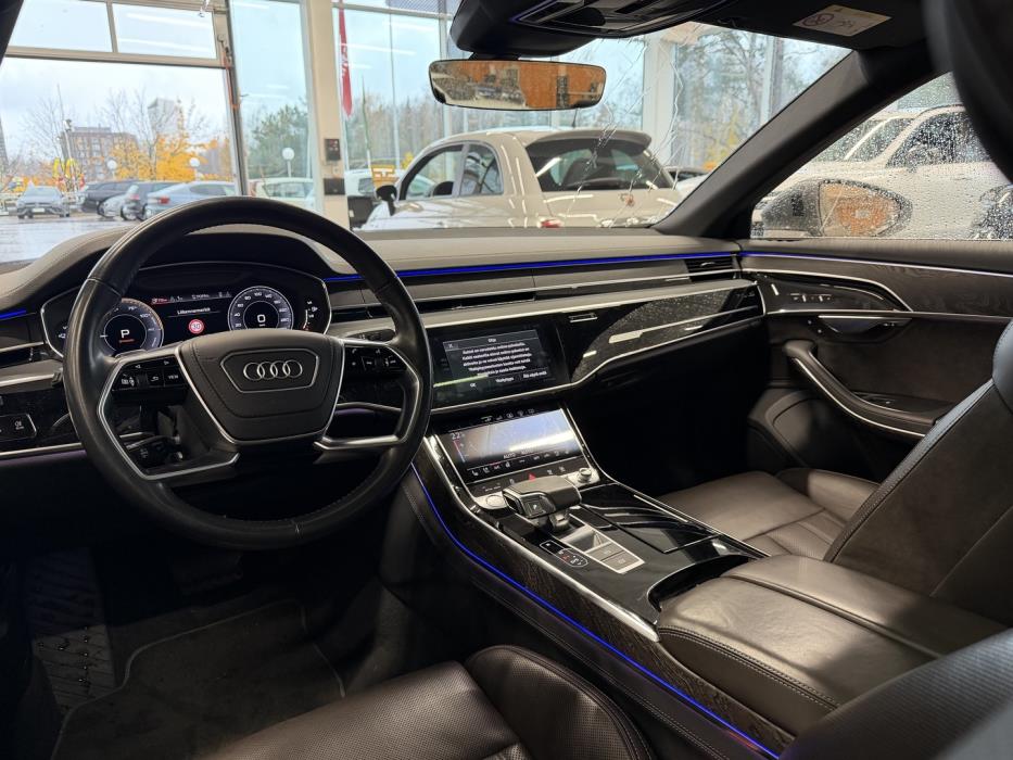 AUDI A8 2020