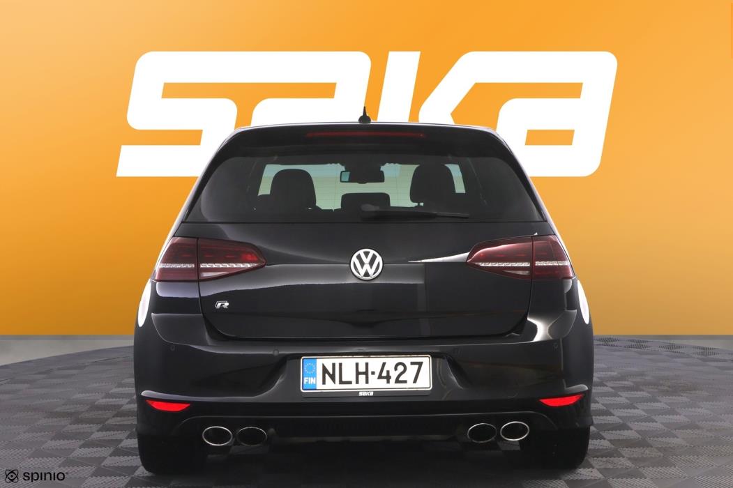 VOLKSWAGEN Golf 2015