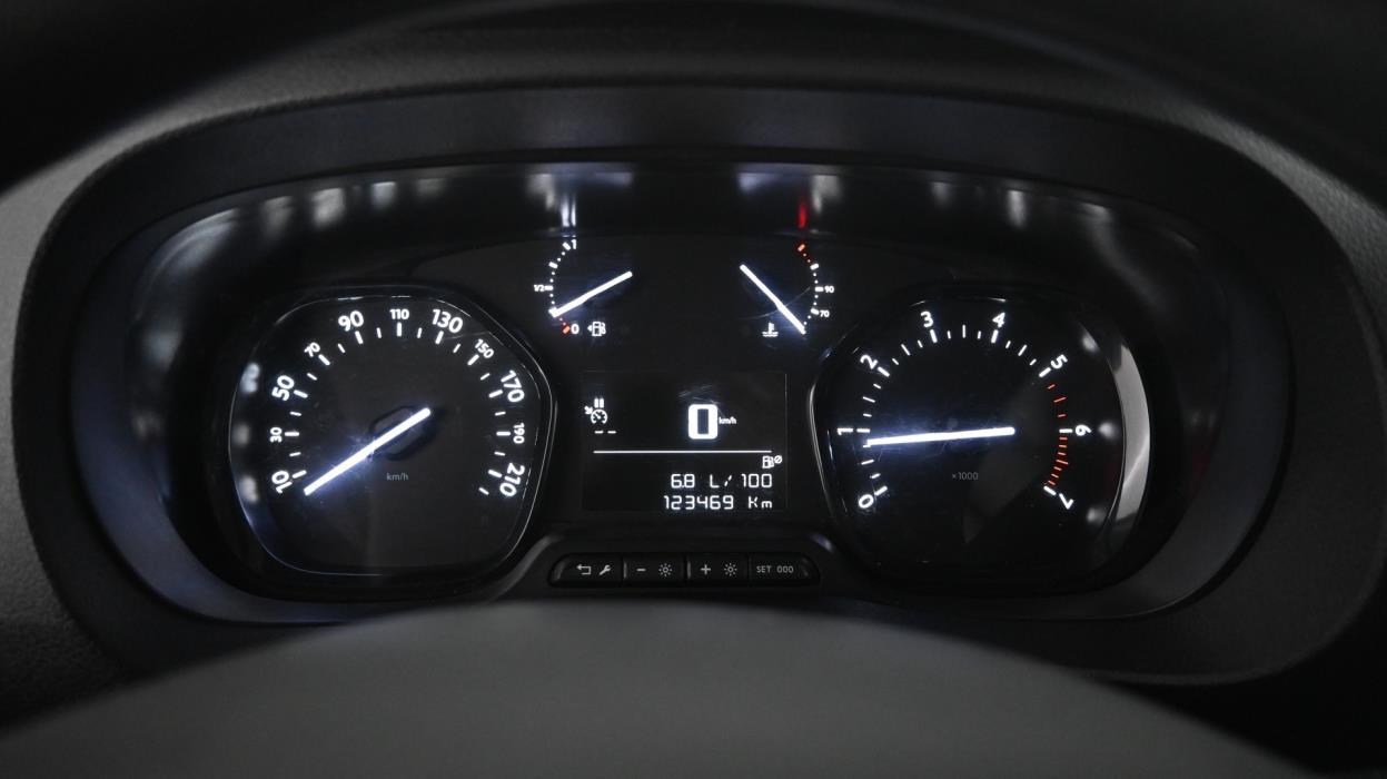 PEUGEOT Expert 2018
