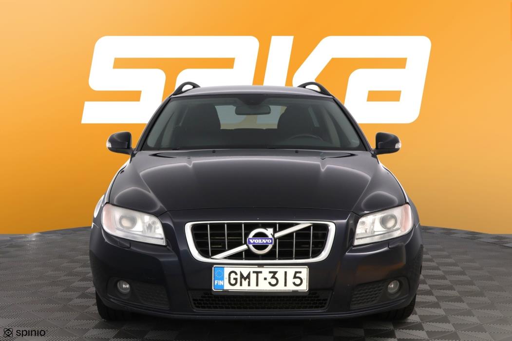 VOLVO V70 2010